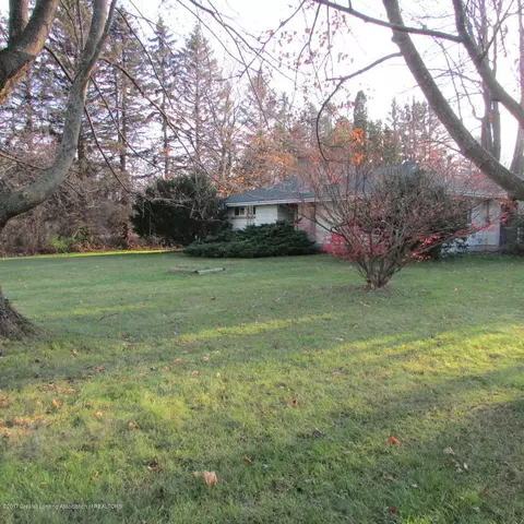 685 N Cedar Rd, Mason, MI 48854 photo 18