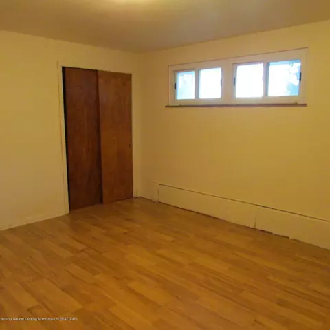 685 N Cedar Rd, Mason, MI 48854 photo 10
