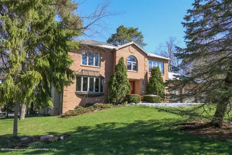 3957 White Pine Dr, Dewitt, MI 48820 photo 1