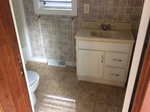 218 Jackson St, Sunfield, MI 48890 photo 7