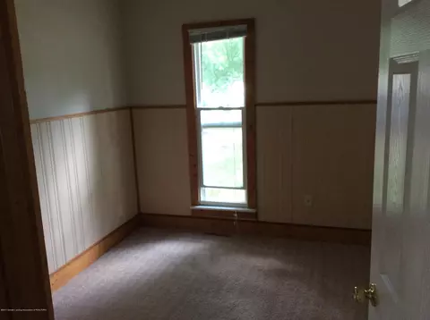 218 Jackson St, Sunfield, MI 48890 photo 4