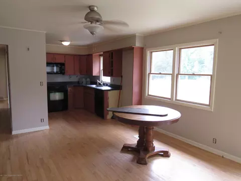7416 E Cutler Rd, Bath, MI 48808 photo 4