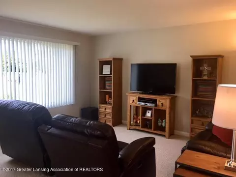 5907 Westover Dr, Bath, MI 48808 photo 3