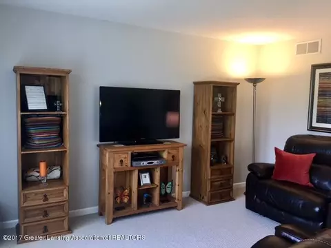 5907 Westover Dr, Bath, MI 48808 photo 4