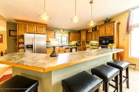 11902 W State Rd, Eagle, MI 48822 photo 7