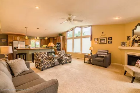 11902 W State Rd, Eagle, MI 48822 photo 6