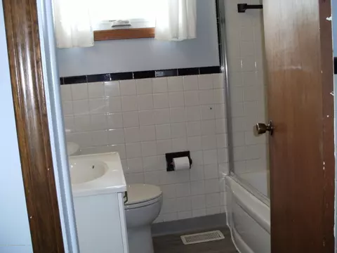 1338 Biscayne Way, Haslett, MI 48840 photo 17