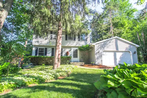 3951 Blue Spruce Dr, Dewitt, MI 48820 photo 32