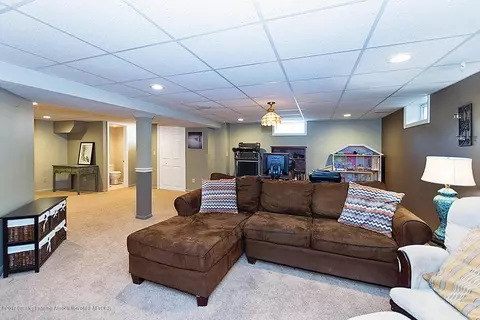 423 N Logan, Dewitt, MI 48820 photo 18