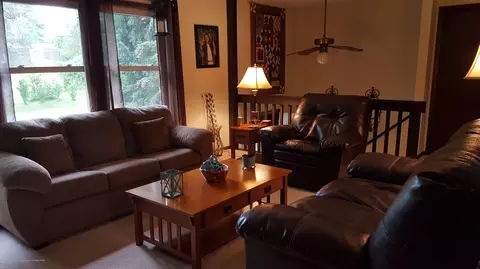 12176 Pine Ridge Dr, Perry, MI 48872 photo 3