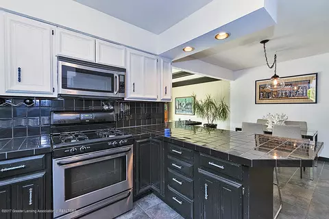 6634 Aberdeen, Dimondale, MI 48821 photo 12