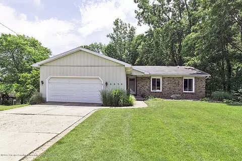 6634 Aberdeen, Dimondale, MI 48821 photo 1