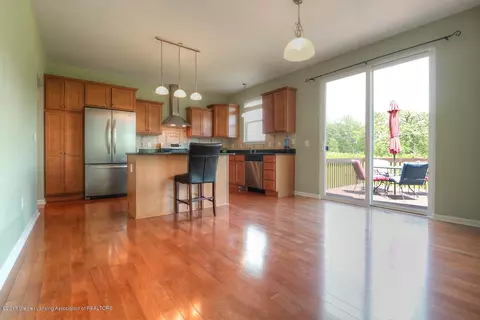 500 Snapdragon Ln, Dewitt, MI 48820 photo 4