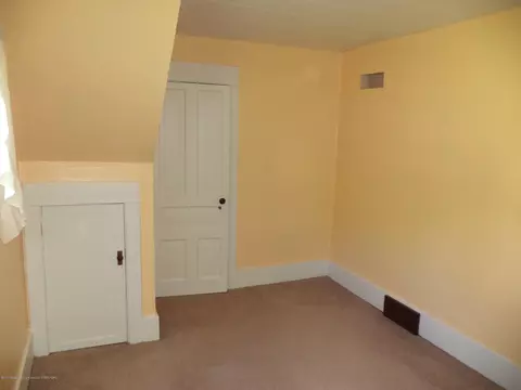 609 E Higham St, Saint Johns, MI 48879 photo 11