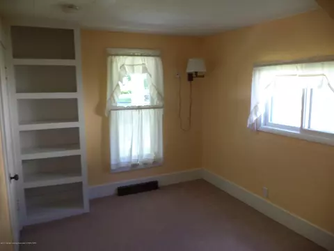 609 E Higham St, Saint Johns, MI 48879 photo 12