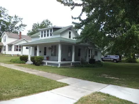 609 E Higham St, Saint Johns, MI 48879 photo 3
