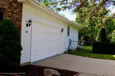 880 Moss Glen Cir, Haslett, MI 48840 photo 6