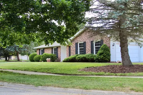 880 Moss Glen Cir, Haslett, MI 48840 photo 5