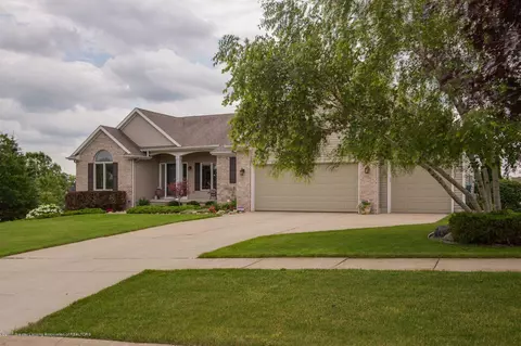 3331 Hidden Ridge Dr, Dewitt, MI 48820 photo 4