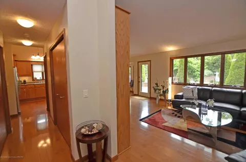 412 Windrock, Dimondale, MI 48821 photo 14