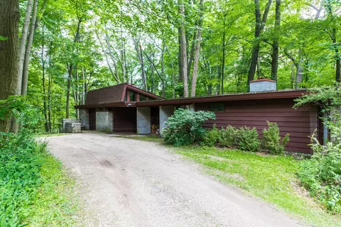 715 Red Cedar Rd, Okemos, MI 48864 photo 1