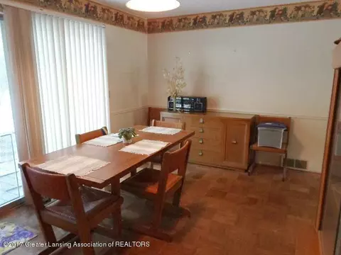 2500 Leon Ave, Lansing, MI 48906 photo 5