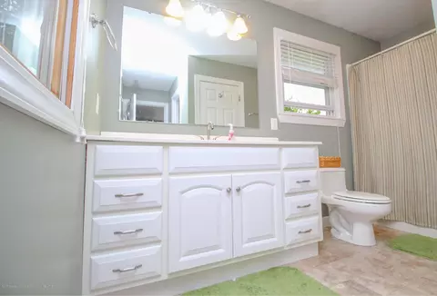 7454 S Loomis Rd, Dewitt, MI 48820 photo 10