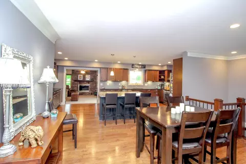 7454 S Loomis Rd, Dewitt, MI 48820 photo 2