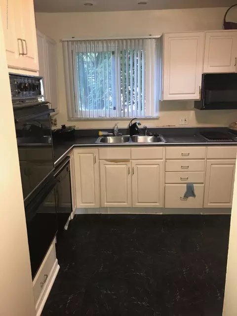 3901 Wainwright Ave, Lansing, MI 48911 photo 3