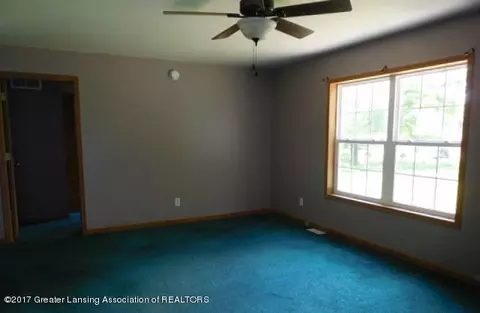 5640 W Beard Rd, Perry, MI 48872 photo 3