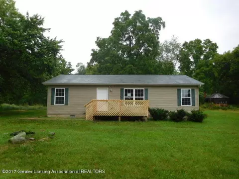 5640 W Beard Rd, Perry, MI 48872 photo 1