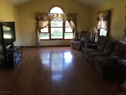 4595 Bailey Rd, Dimondale, MI 48821 photo 4