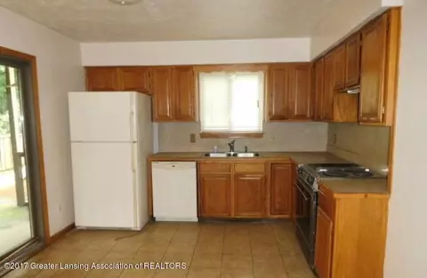 5439 Marsh Rd, Haslett, MI 48840 photo 3