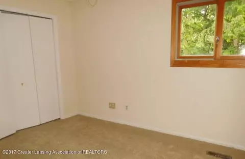 5439 Marsh Rd, Haslett, MI 48840 photo 9