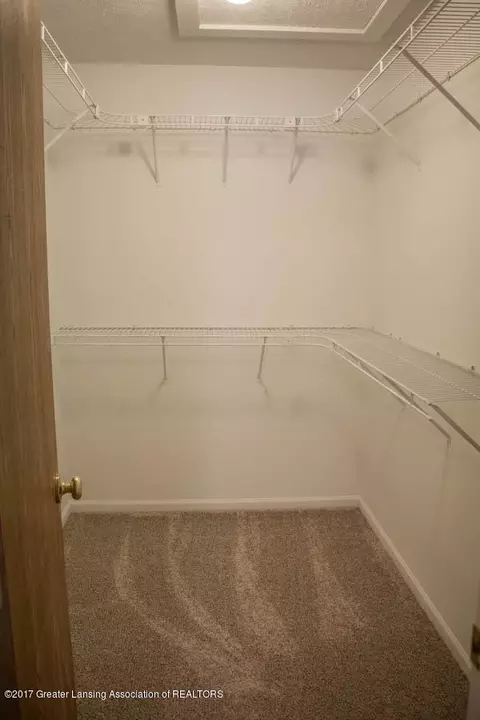 3321 Cooley Dr, Lansing, MI 48911 photo 12