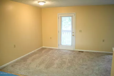 3321 Cooley Dr, Lansing, MI 48911 photo 18