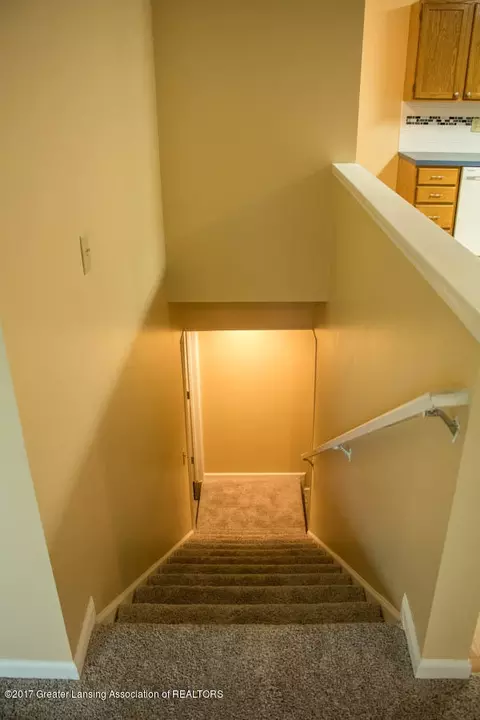 3321 Cooley Dr, Lansing, MI 48911 photo 25