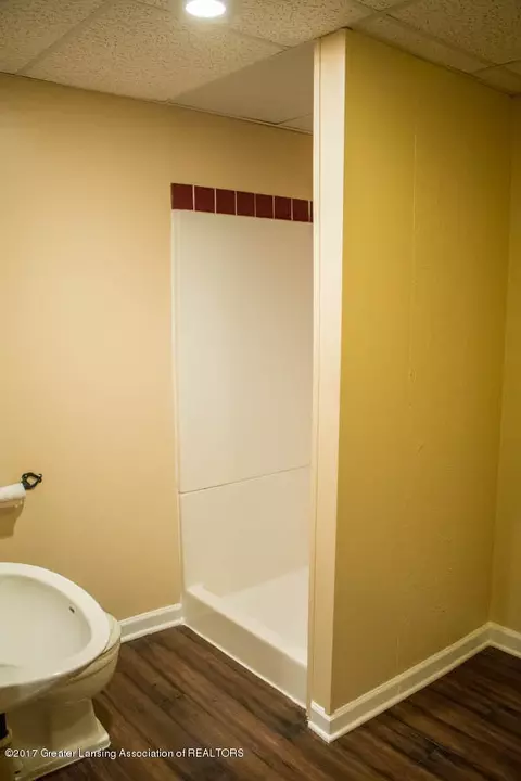 3321 Cooley Dr, Lansing, MI 48911 photo 35