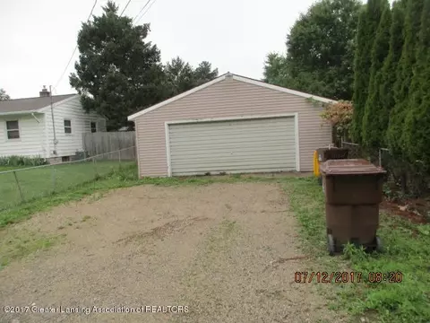 601 Birchwood St, Dewitt, MI 48820 photo 2