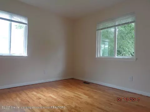 4010 Rivershell Ln, Lansing, MI 48911 photo 4