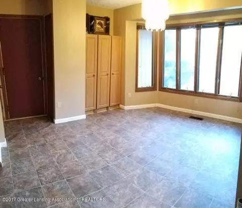 13180 Old Hickory Trl, Dewitt, MI 48820 photo 6