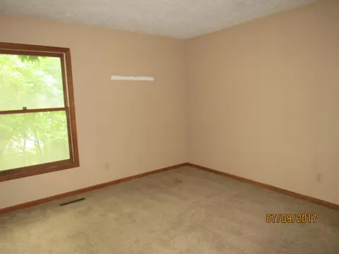 5440 Van Atta Rd, Haslett, MI 48840 photo 8
