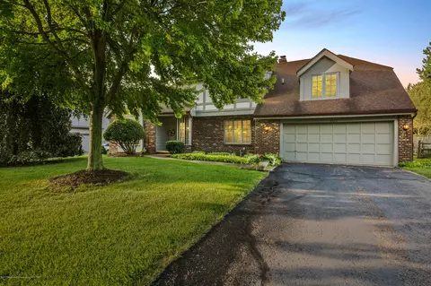 2113 Long Leaf Trl, Okemos, MI 48864 photo 1