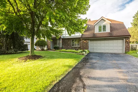 2113 Long Leaf Trl, Okemos, MI 48864 photo 2