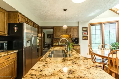 2113 Long Leaf Trl, Okemos, MI 48864 photo 12