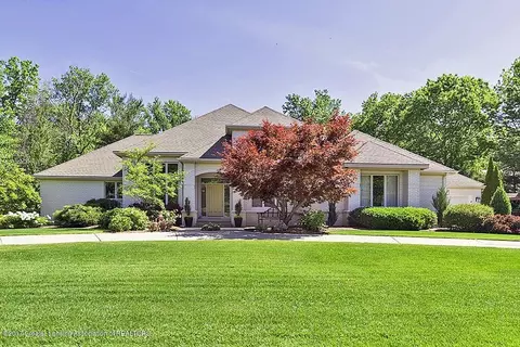 3686 Beech Tree Ln, Okemos, MI 48864 photo 2