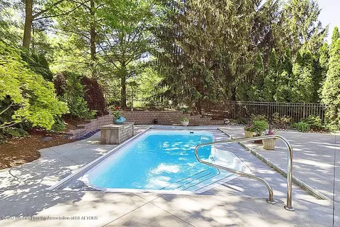3686 Beech Tree Ln, Okemos, MI 48864 photo 35