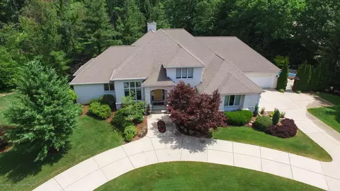 3686 Beech Tree Ln, Okemos, MI 48864 photo 1