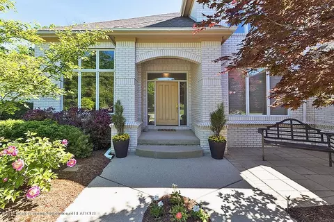 3686 Beech Tree Ln, Okemos, MI 48864 photo 3