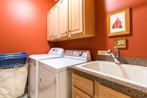 5611 Silverleaf Ct, Haslett, MI 48840 photo 21
